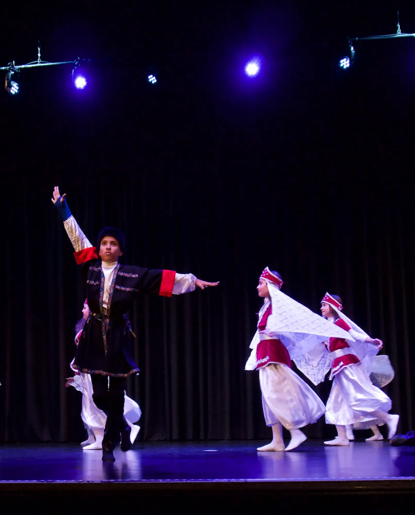 mfd auftritt folk dance 11
