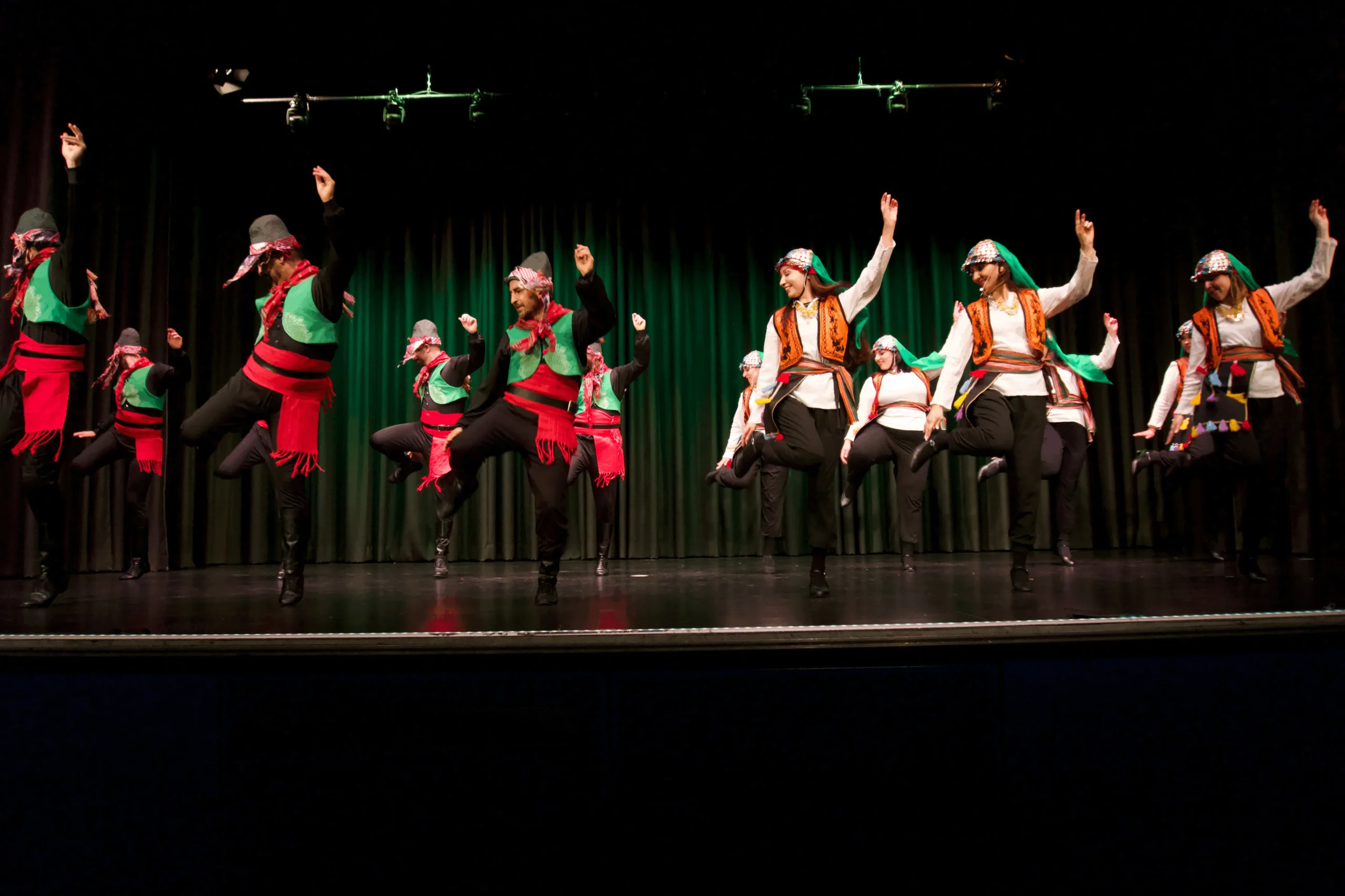 modernfoldance gala 17 scaled